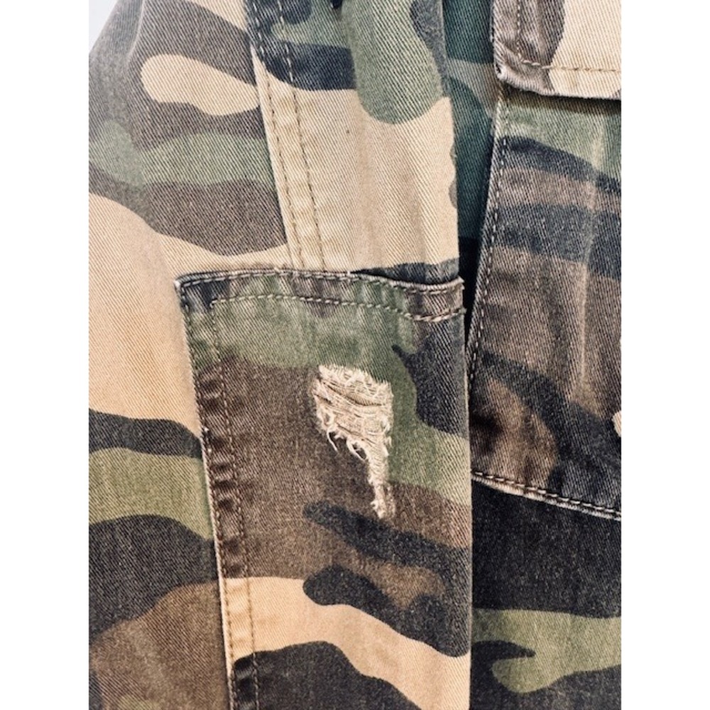 Bershka Camo Utility Jacket Cropped Distressed Raw Hem Small Grunge Casual Edgy - Picture 10 of 16